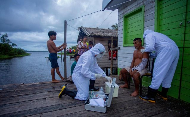 Z novim koronavirusom se je okužilo vsaj 742.084 Brazilcev in jih umrlo najmanj 38.497. FOTO: Tarso Sarraf/AFP