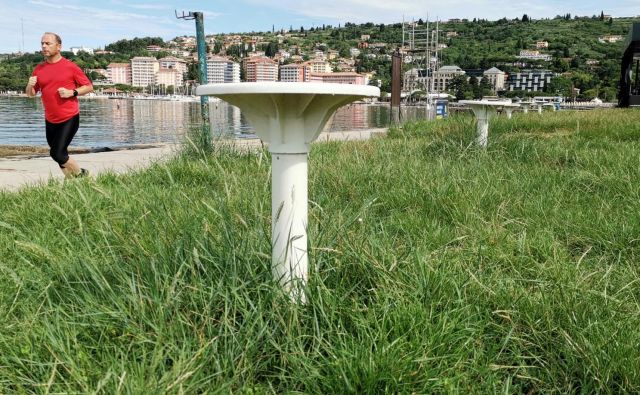 Metropolov primer je dokaz, da je največja cokla portoroškega turizma neurejeno lastništvo hotelov. Kajti marsikateri poslovnež bi z veseljem vsaj čez poletje najel Metropolove hotele. FOTO: Boris Šuligoj/Delo