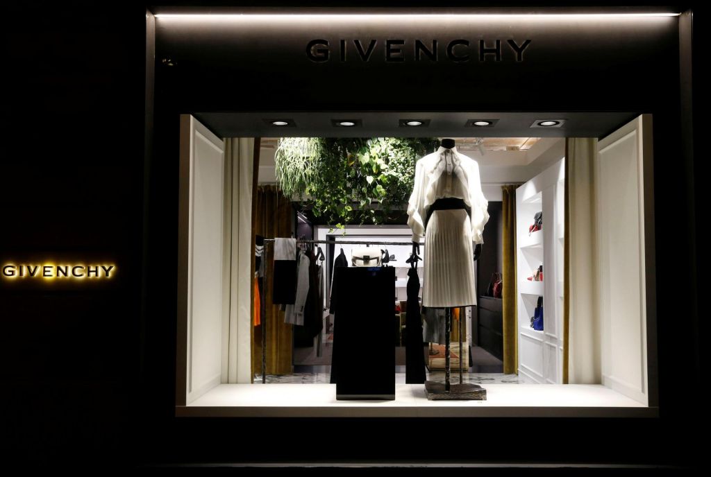FOTO:Novo štetje za Givenchy