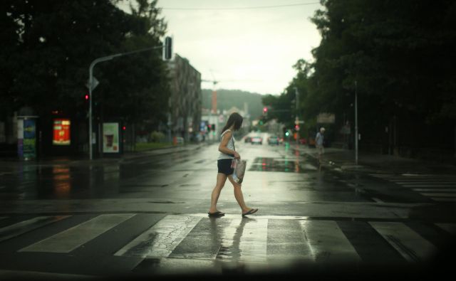 Med epidemijo domači strokovnjaki niso zaznali porasta števila samomorov. Fotografija je simbolična. FOTO: Jure Eržen/Delo