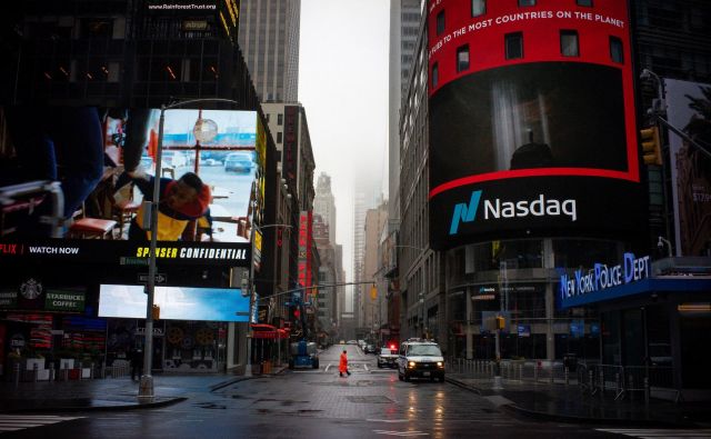 Tehnološka borza Nasdaq ima sedež na Times Squaru v središču New Yorka. FOTO: Eduardo Munoz/Reuters