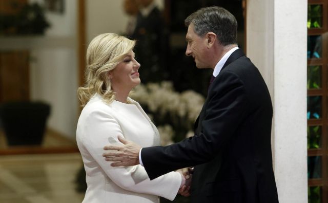 Hrvaška predsednica Kolinda Grabar Kitarović in njen slovenski kolega Borut Pahor sta organizirala izredni vrh procesa Brdo-Brioni v Zagrebu zaradi številnih terorističnih napadov po Evropi in v svetu. FOTO: Matej Družnik/Delo