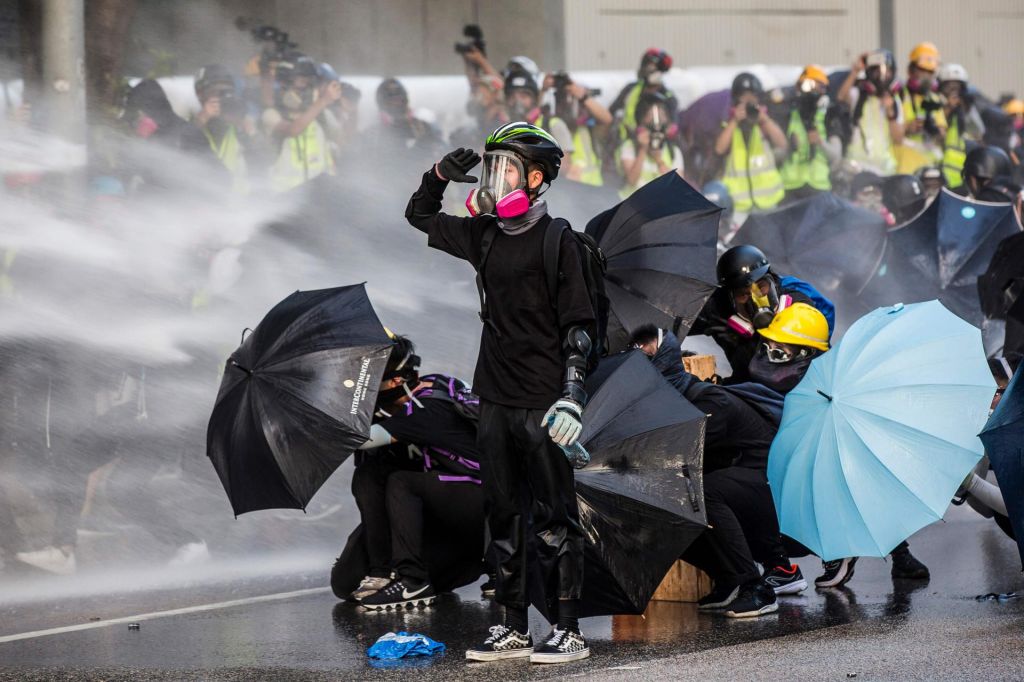 Kakšne nevarnosti prinaša Hongkongu zakon o varnosti?