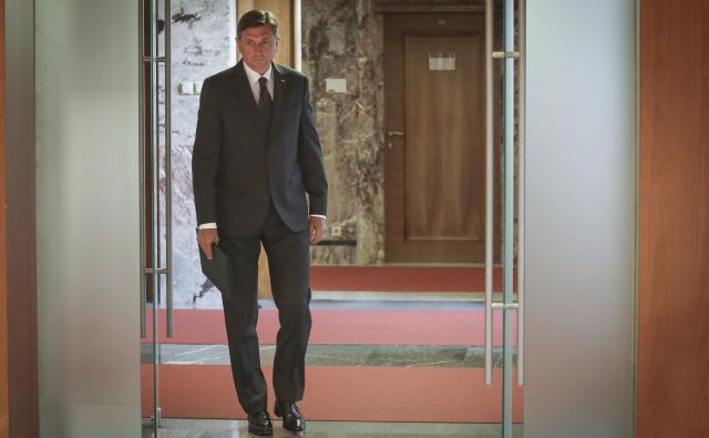 Dragi predsednik Pahor, poklon pred bazoviško fojbo je vreden ponovnega razmisleka. Foto Jože Suhadolnik/Delo