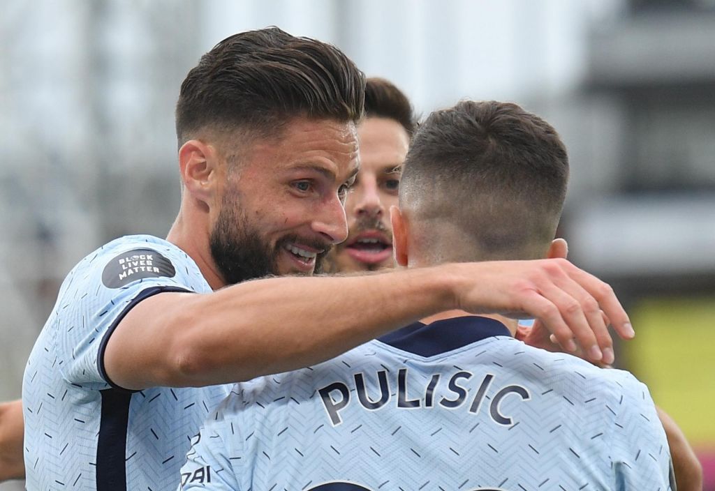 V Angliji hud boj za vstopnice LP, v Italiji poraza Juventusa in Lazia