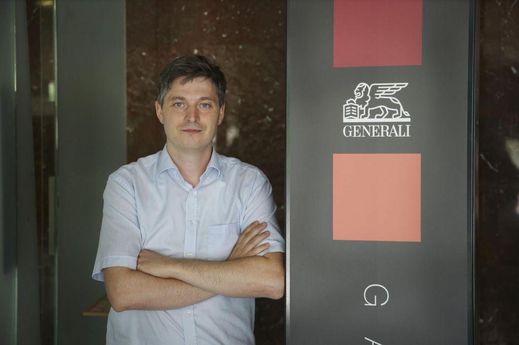 FOTO:Koliko bo vreden evro po krizi zaradi koronavirusa?