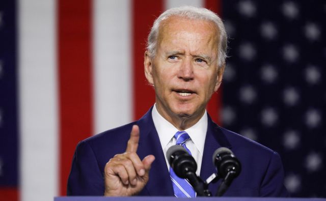 Demokratski predsedniški kandidat Joe Biden obljublja, da bo s štirimi leti predsednika Donalda Trumpa obračunal z novim zelenim dogovorom. FOTO: Leah Millis/Reuters