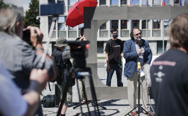 Protest proti novemu zakonu o medijih. FOTO: Uroš Hočevar