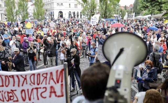 Vreme ni oviralo protestnikov. FOTO: Voranc Vogel/Delo