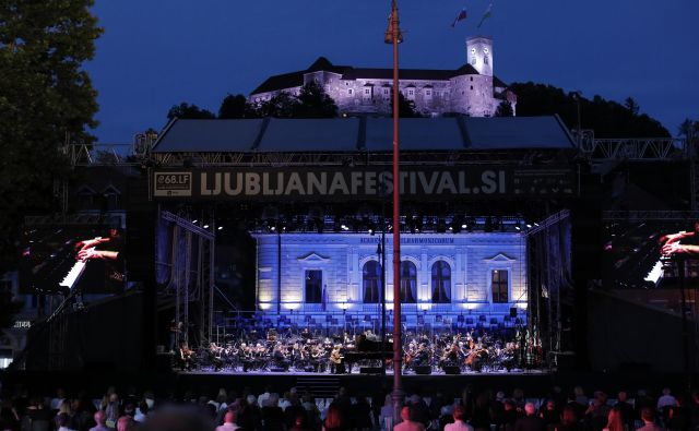 Dubravka Tomšič Srebotnjak; otvoritveni koncert 68. festivala Ljubljana. FOTO: Uroš Hočevar/Delo