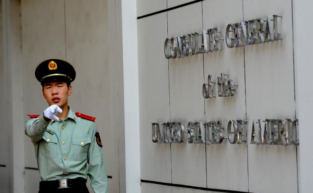 Chengdu je mesto, iz katerega ameriški diplomati (in pripadniki obveščevalne službe) zbirajo informacije o Tibetu pa tudi o Xinjiangu. FOTO: Goh Chai Hin/AFP