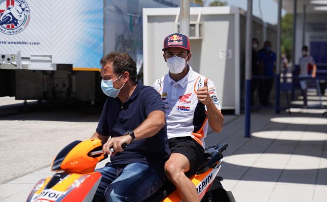 Marc Marquez je s hitro vrnitvijo na steze presenetil tudi tekmece. FOTO: Repsol Honda