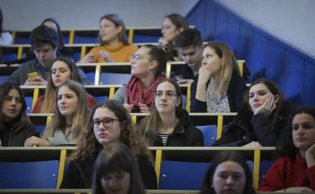 Slovenija je bila po raziskavi Asher & Lyric najbolj uspešna pri izobraževanju. Foto Blaž Samec