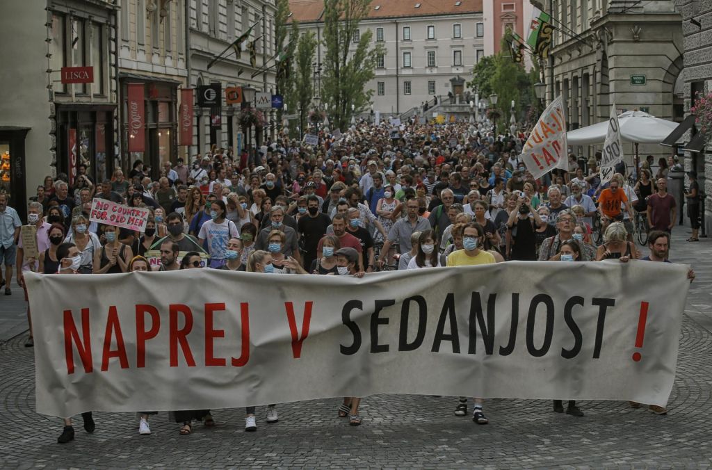 FOTO:»Danes protest posvečamo samo tebi, Janez Janša«