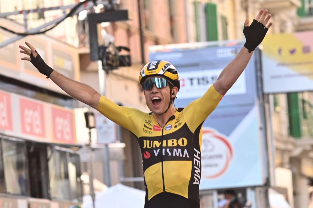 Van Aert dobil klasiko Milano-Sanremo, Slovenca blizu