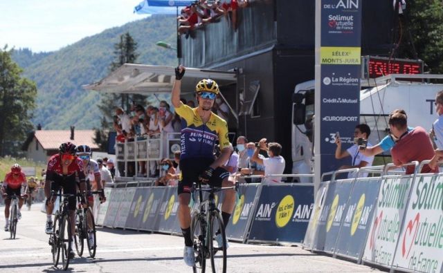 Primož Roglič se je v velikem slogu vrnil na mednarodno sceno.  FOTO: Tour de l&#39;Ain