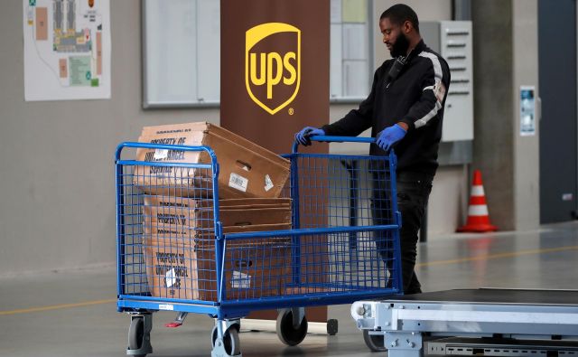 UPS je vodilni dostavljavec paketov v ZDA. FOTO: Charles Platiau/Reuters