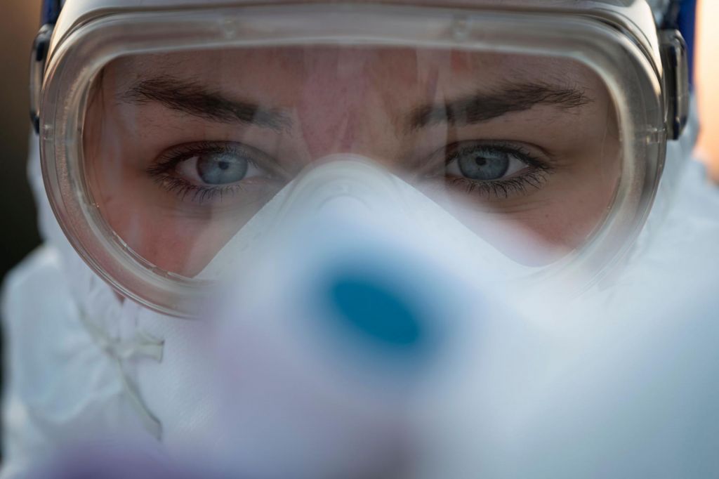 FOTO:V Avstriji prek 200 novih okužb; začetek cepljenja morebiti januarja