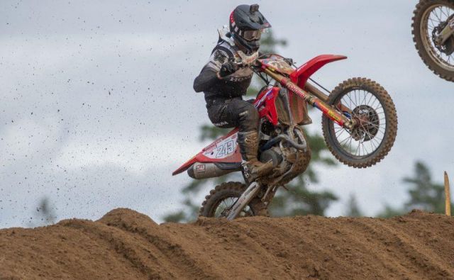 Tim Gajser je slabo štartal v obeh vožnjah. FOTO: Honda Racing