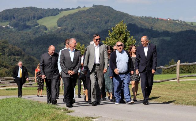 Državni vrh na slovesnosti na Pristavi nad Stično. FOTO: Twitter/Borut Pahor