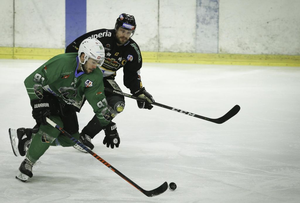FOTO:Končno tudi hokej na slovenskem športnem pladnju