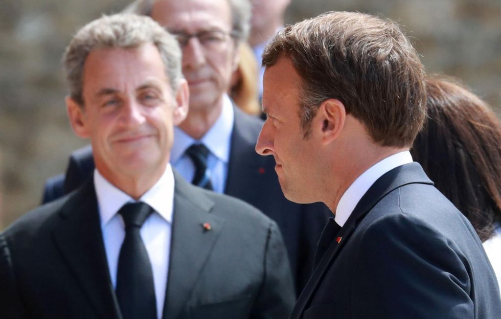 Nicolas Sarkozy ali navzočnost v umiku