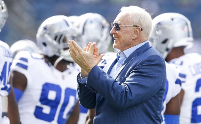 Lastnik Dallas Cowboys Jerry Jones se požvižga na pandemijo, tudi med njo se njegovo premoženje veča. FOTO: Joe Nicholson/USA TODAY Sports