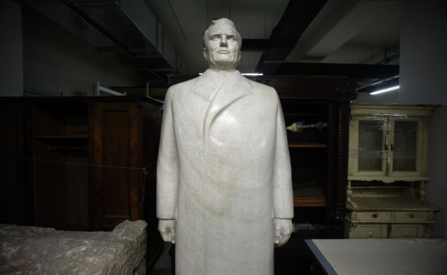 Kip Josipa Broza, varno shranjen v depoju ljubljanskega Mestnega muzeja Foto Uroš Hočevar