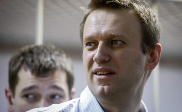 Aleksej Navalni je znan obraz opozicije aktualnega ruskega predsednika Vladimirja Putina. FOTO: Sergej Karpukhin/Reuters 