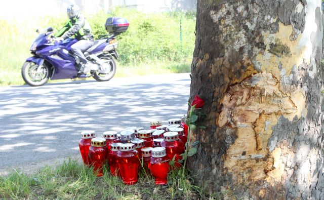 Voznik avtomobila naj bi pijan povzročil smrtno prometno nesrečo v Bertokih. FOTO: Marko Feist/Delo