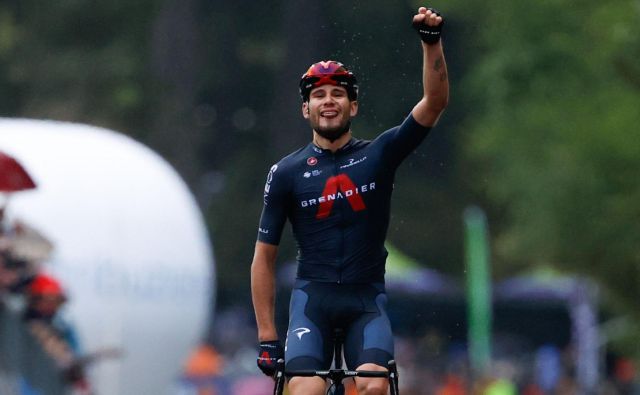 Filippo Ganna se je takole veselil zmage na peti etapi dirke po Italiji. FOTO: Luca Bettini/AFP