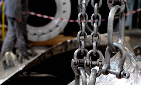 Iz-povedno: Minljivi ponos