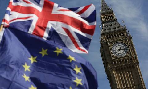 Evropski (ne)red: Brexit s častjo