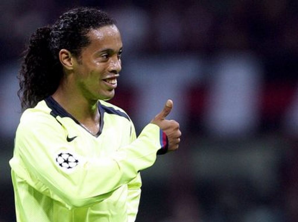 Ronaldinho iz Barcelone v Milan