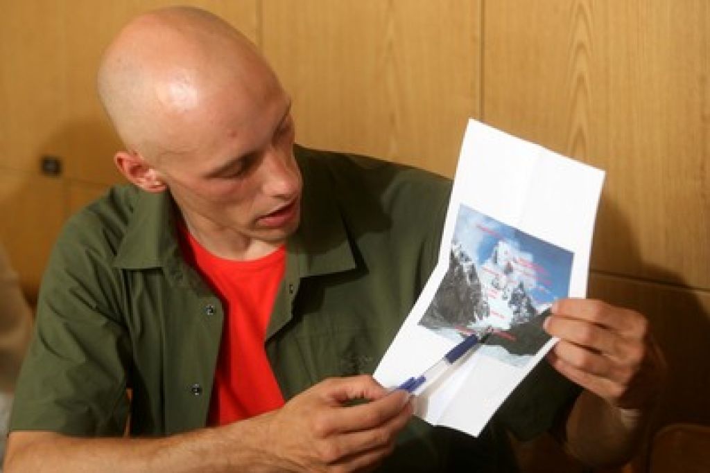 Alpinist Miškovič in alpinistična odprava na K-7 že doma