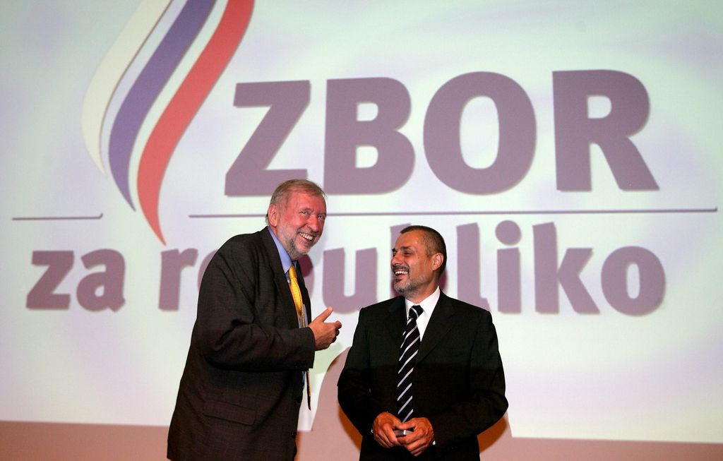 Odločna podpora vladi