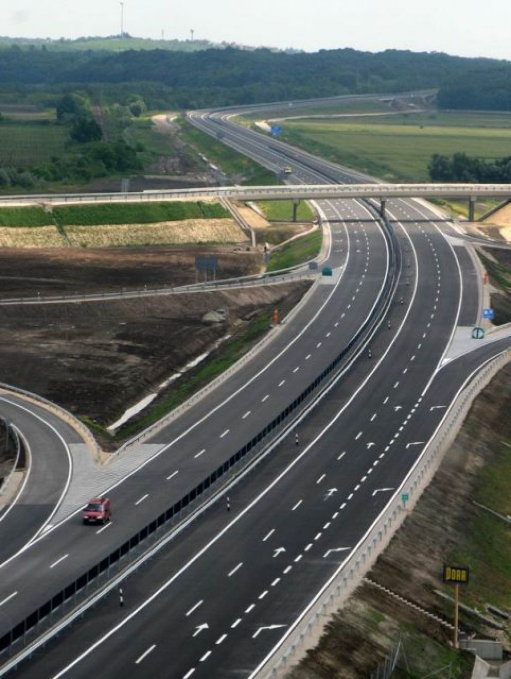Letos za tretjino manj smrtnih žrtev na cesti