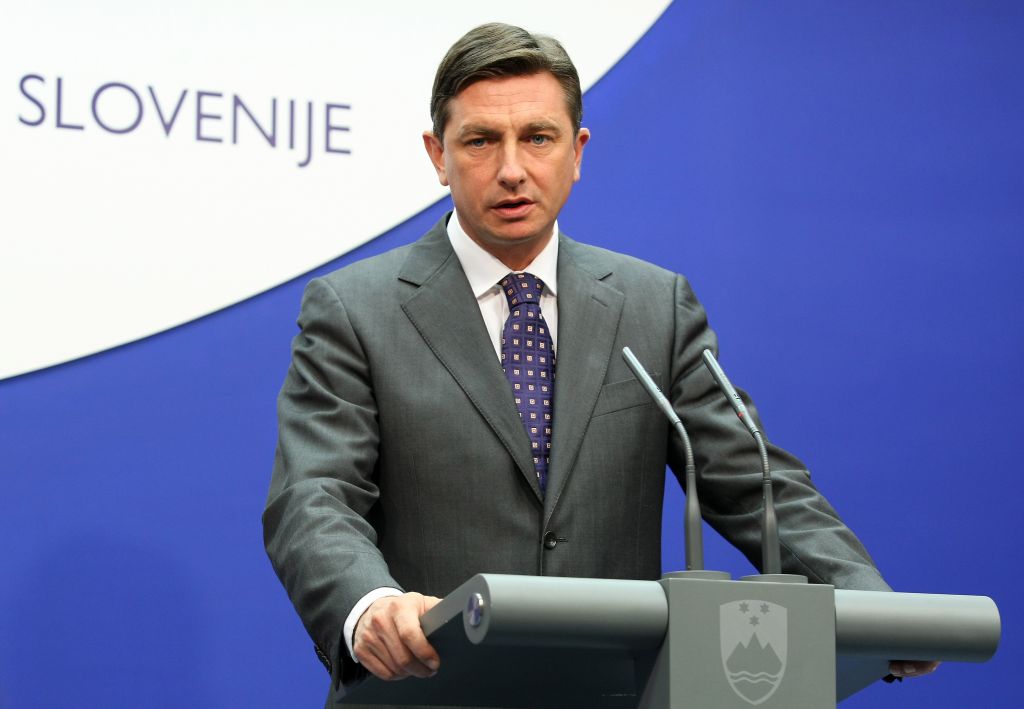 Politbarometer: Vlado podpira 51 odstotkov vprašanih
