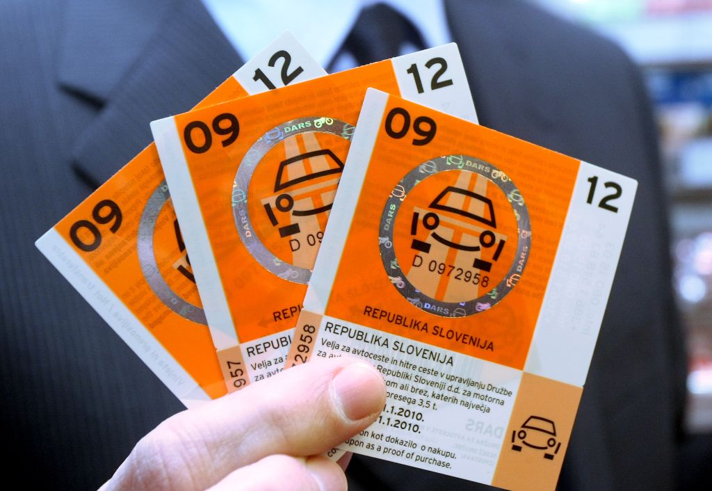 Tedenska vinjeta 15, letna 95 evrov