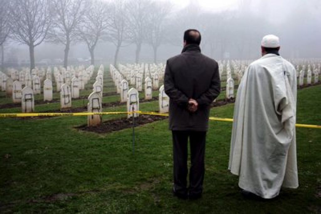 V Franciji oskrunili 500 grobov muslimanskih vojakov