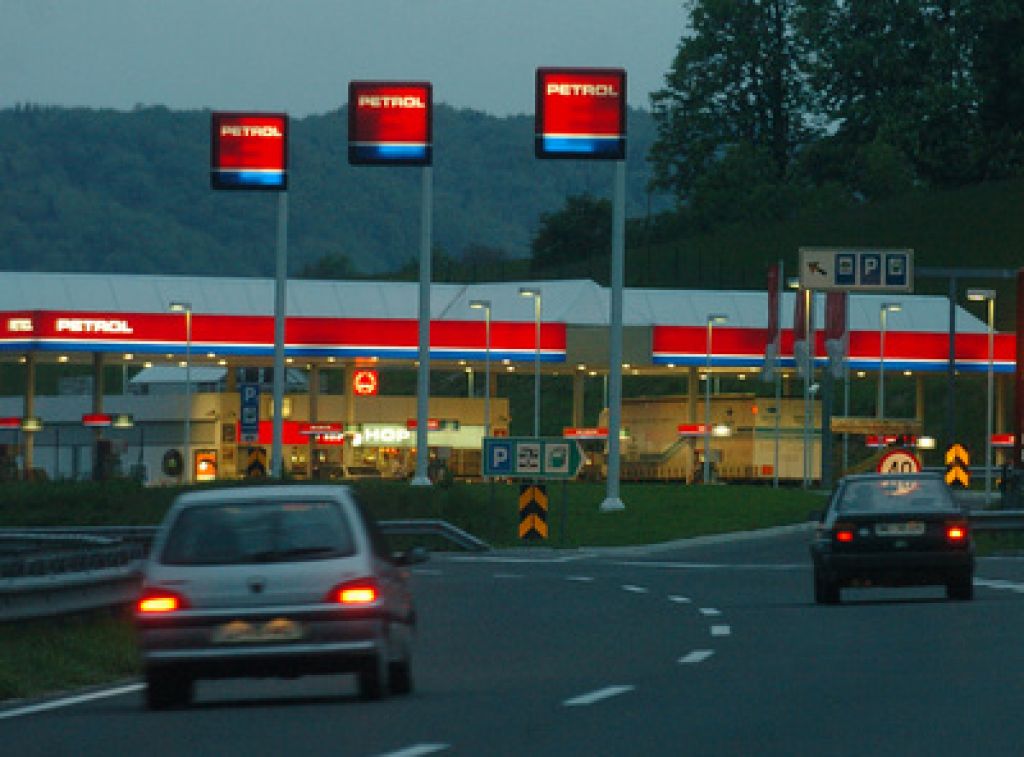 Mercator odsvojil 6,06 odstotka delnic Petrola