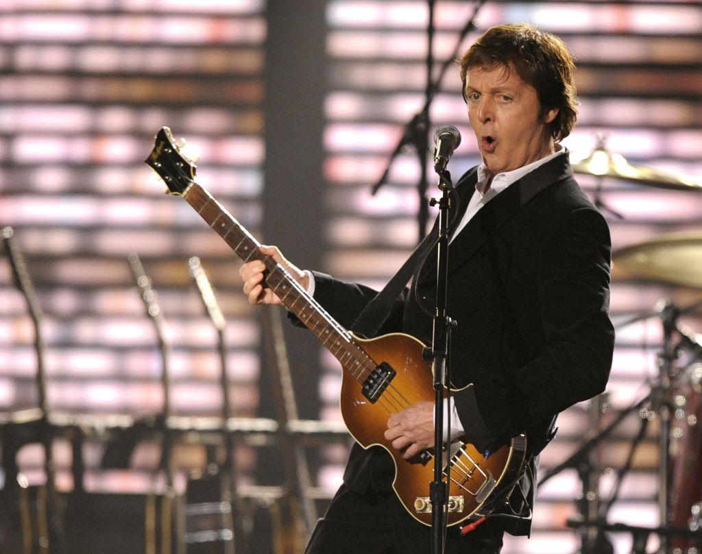 Paul McCartney gre na turnejo