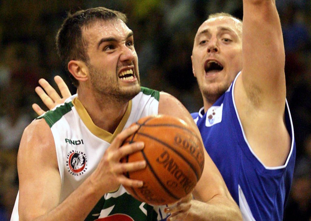 FOTO: Zmaji prihrumeli do 15. zvezdice