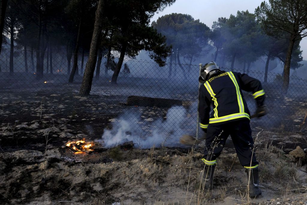 V Atenah pogasili večino požarov