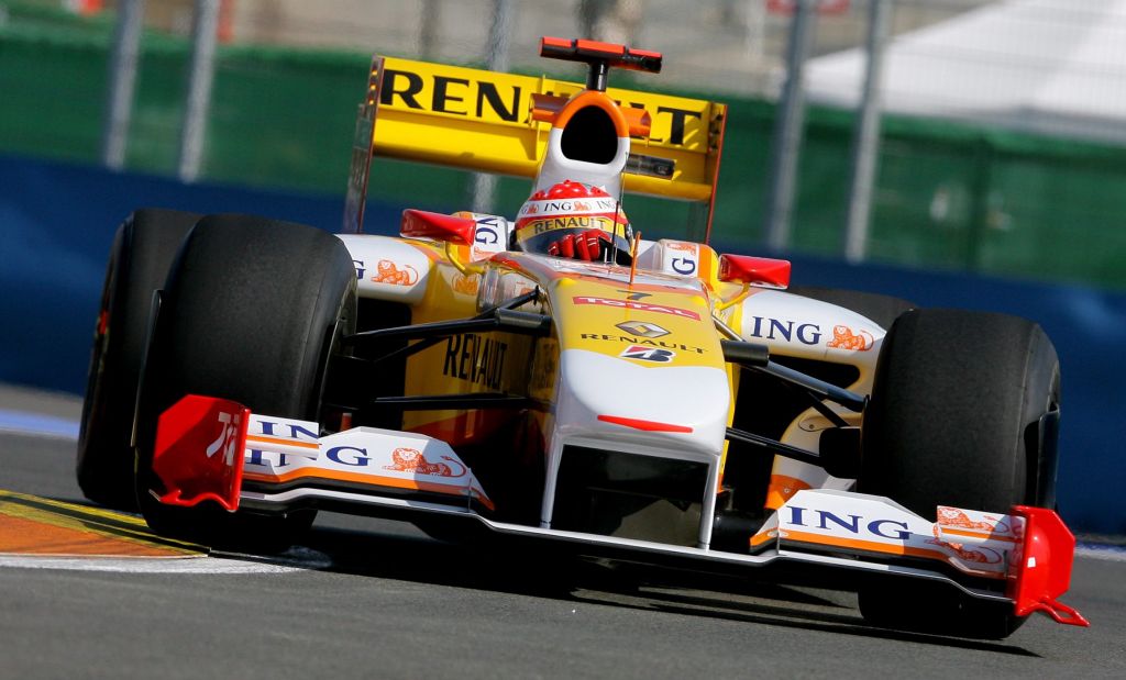 Alonso strahovito hiter v Valencii