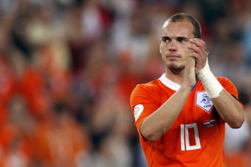 Realovci podprli odločitev Sneijderja