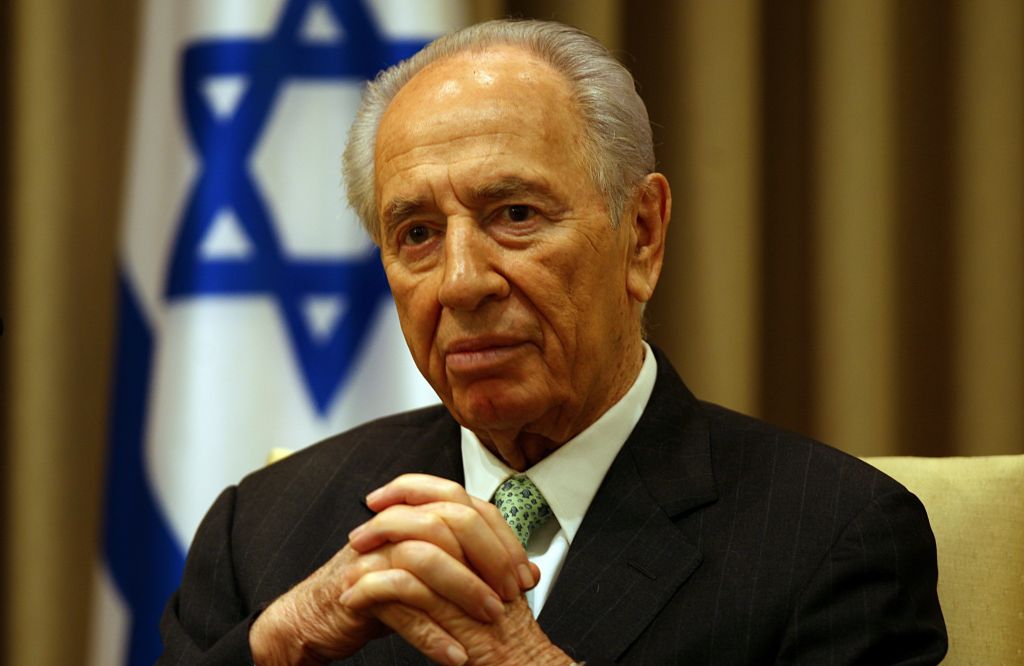 Izraelski predsednik Peres omedlel