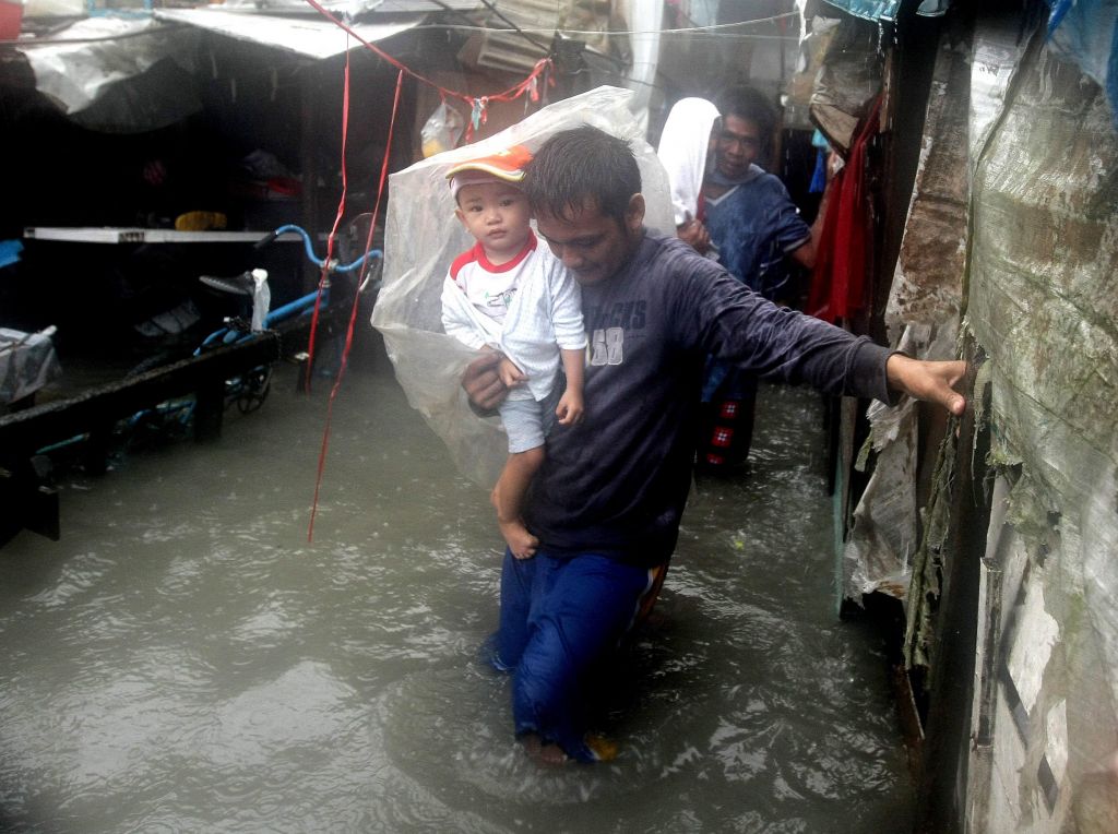 FOTO: Filipinsko prestolnico zalile poplave