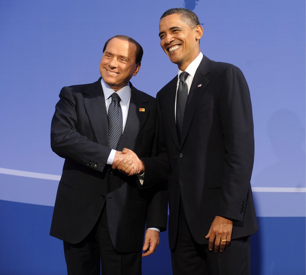 Berlusconi Obamo znova označil za zagorelega