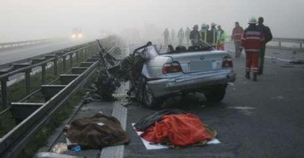 V prometni nesreči umrlo pet mladih
